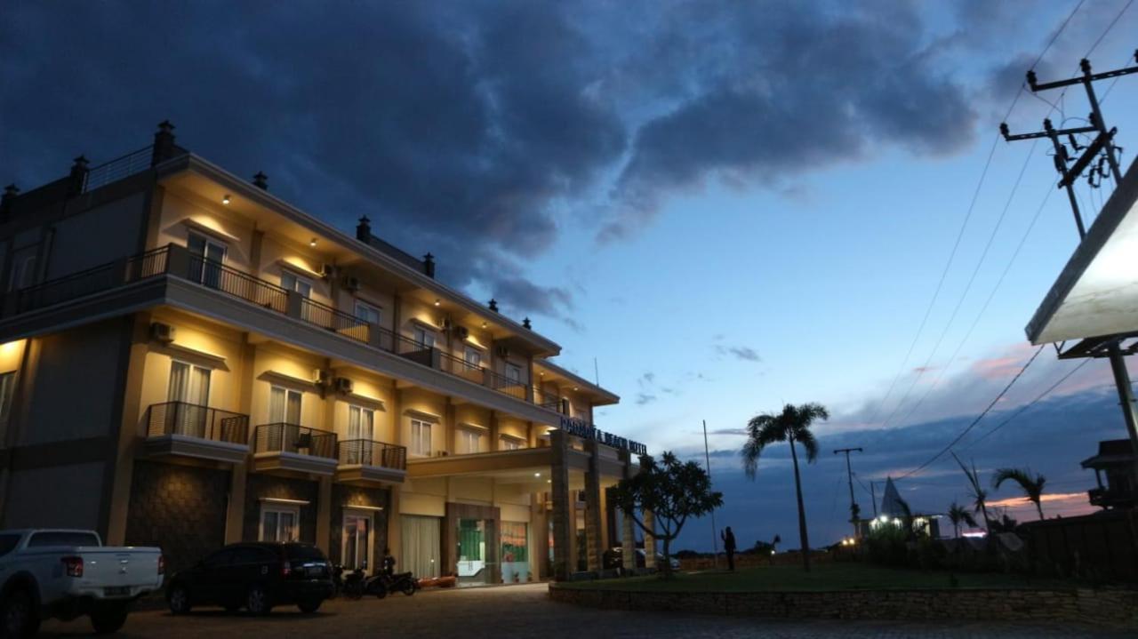 Padadita Beach Hotel Waingapu Exterior photo